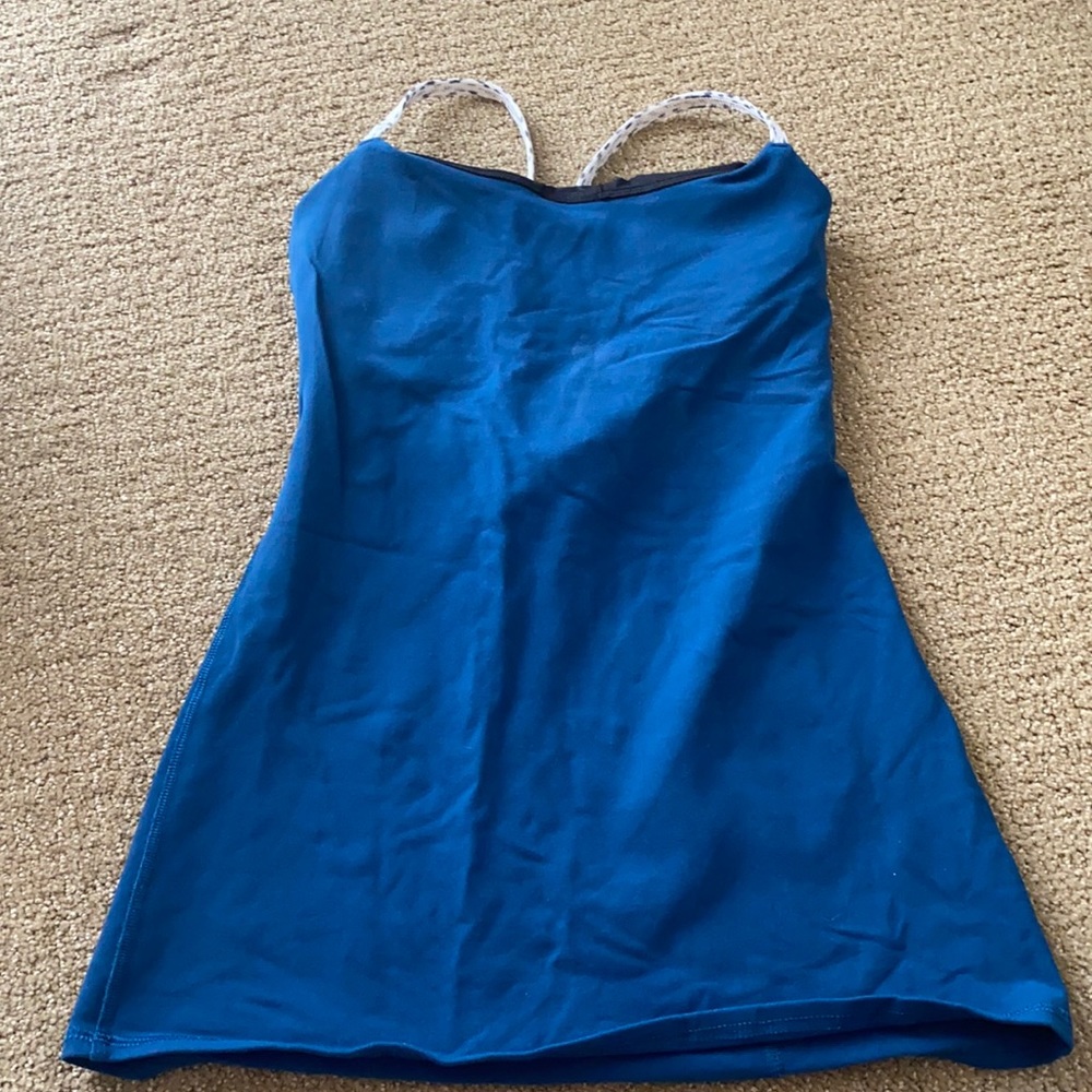 Lululemon workout tank
